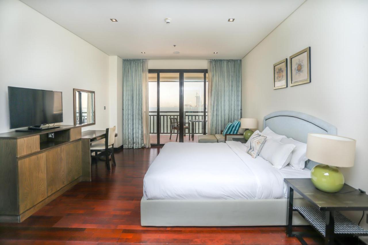 Signature Living Resort Apartments With Private Beach And Laguna Pool , Palm Jumeirah Dubai Exterior photo