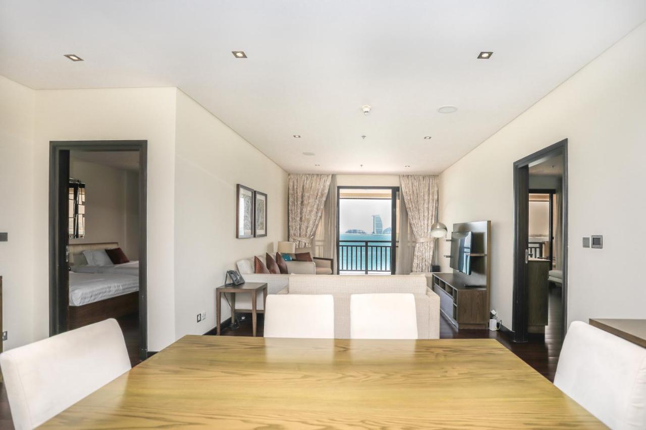 Signature Living Resort Apartments With Private Beach And Laguna Pool , Palm Jumeirah Dubai Exterior photo